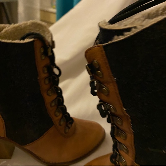 Ladies fur lined boots. Tara soft brown leather boot says size7 fits like 8 - Picture 16 of 16